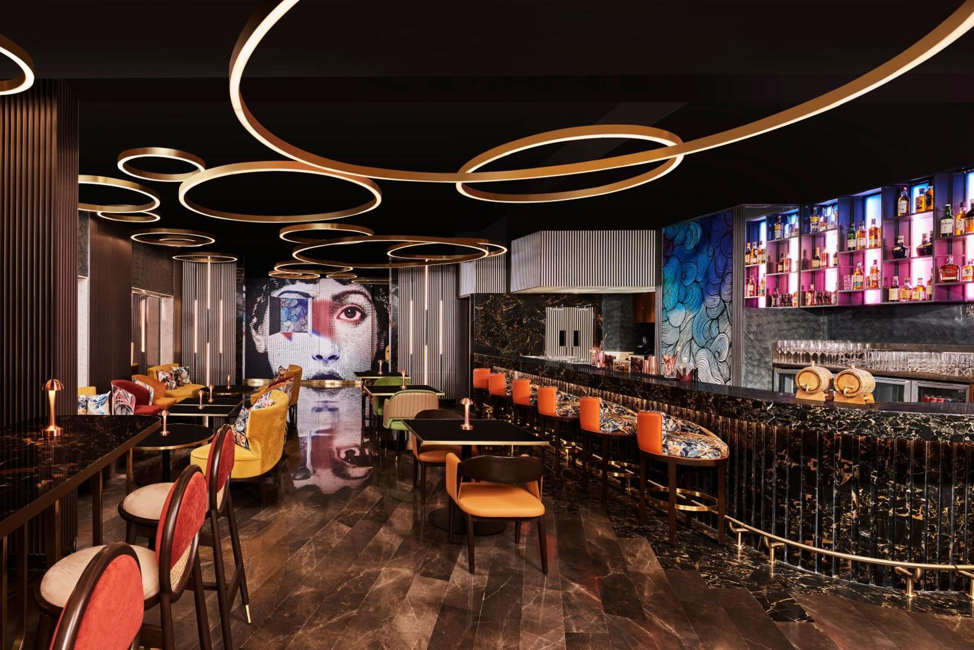 Novotel Mumbai International Airport 외부 사진 The interior of the bar